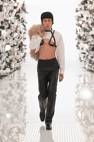 Look 70